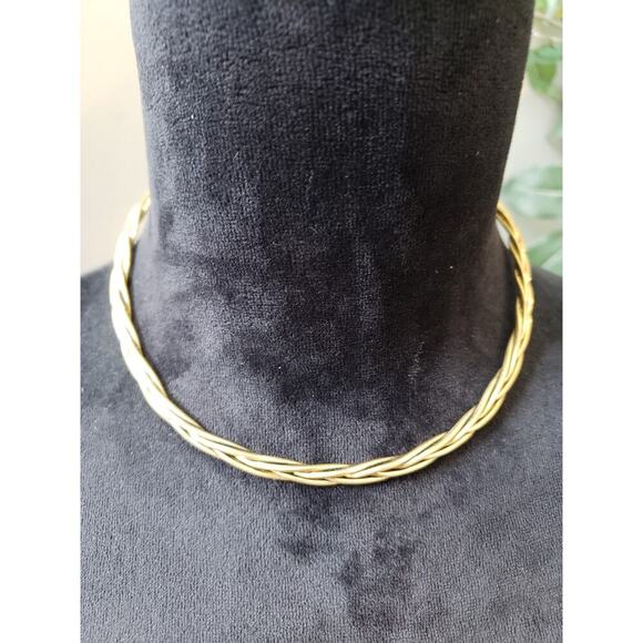 Women's Gold Tone Twisted Wire Choker Necklace Open Back Minimalist Collar - Picture 1 of 6